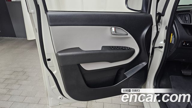 Kia Ray EV Van 2-Seater AIr 2024 — фото 24