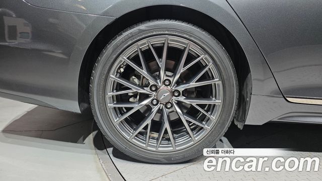 Genesis G80 3.3 GDI AWD Premium Luxury 2019 — фото 5