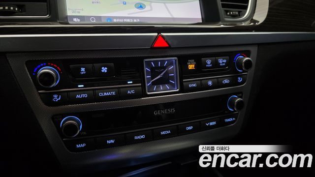 Genesis G80 3.3 GDI AWD Premium Luxury 2019 — фото 16