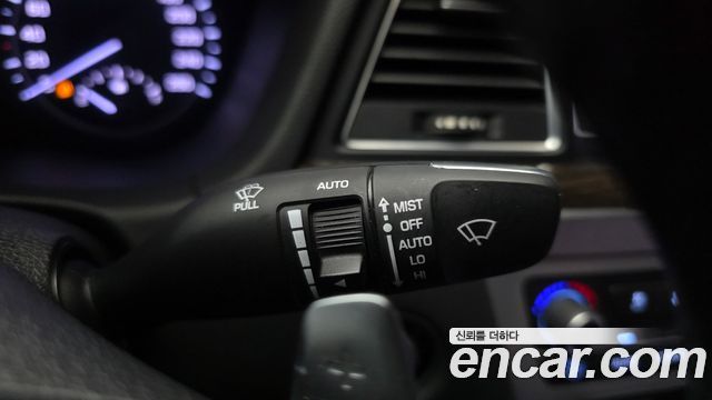 Genesis G80 3.3 GDI AWD Premium Luxury 2019 — фото 18