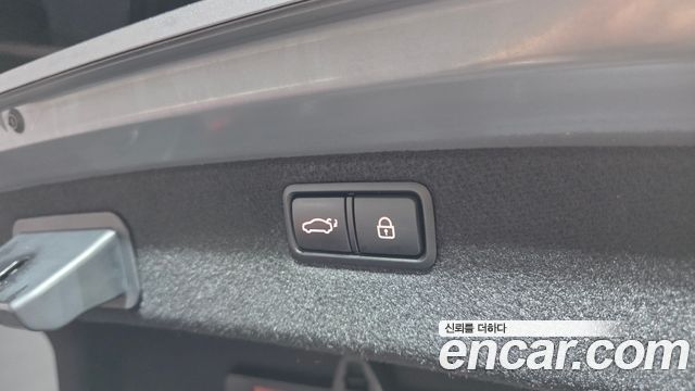 Genesis G80 3.3 GDI AWD Premium Luxury 2019 — фото 31