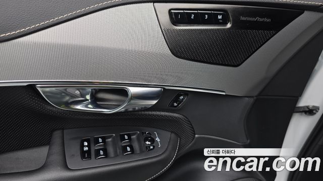 Volvo XC90 (II) T8 R-Design Hybrid 2021 — фото 11