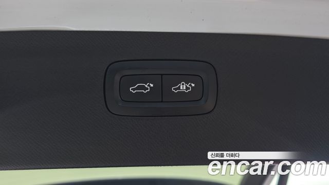 Volvo XC90 (II) T8 R-Design Hybrid 2021 — фото 27