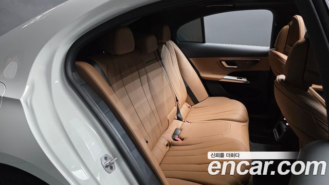 Mercedes-Benz E-Class (W214) E200 Avantgarde 2025 — фото 11