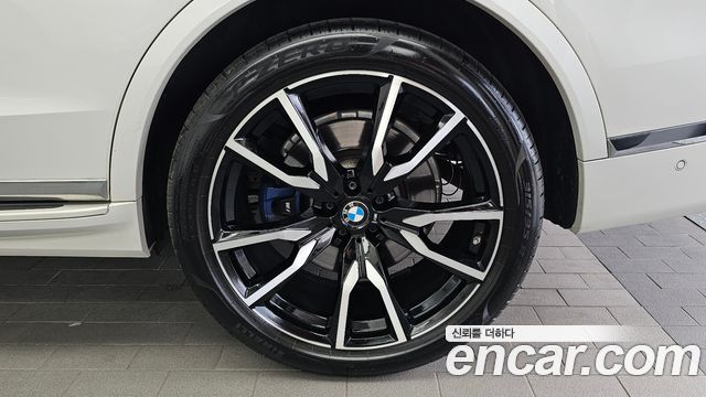 BMW X7 (G07) xDrive 40i M Sport 6STR 2022 — фото 5