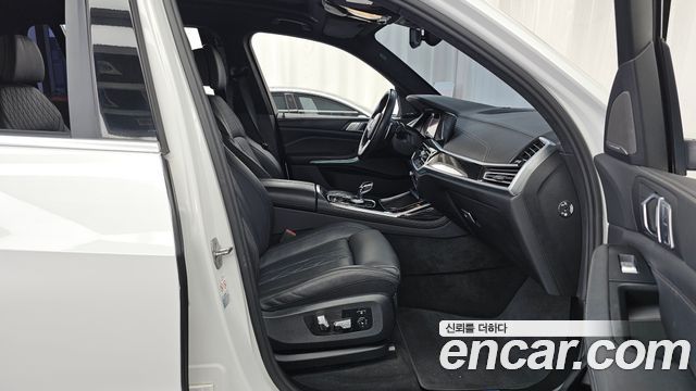 BMW X7 (G07) xDrive 40i M Sport 6STR 2022 — фото 11