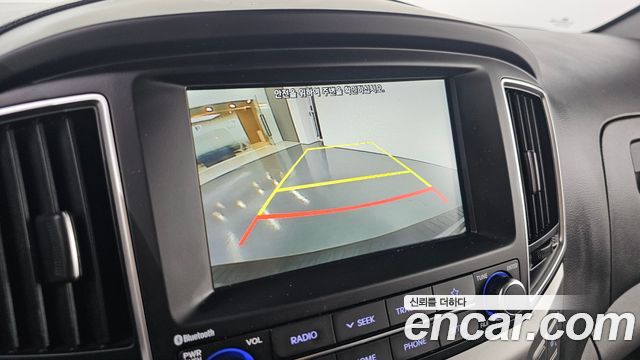 Hyundai Grand Starex Van 5-Seater Modern 2020 — фото 17