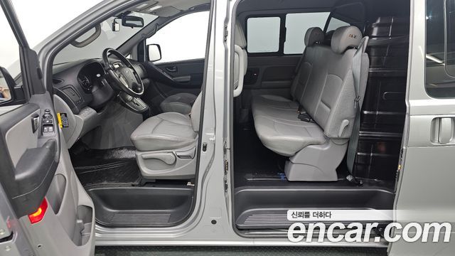Hyundai Grand Starex Van 5-Seater Modern 2020 — фото 20