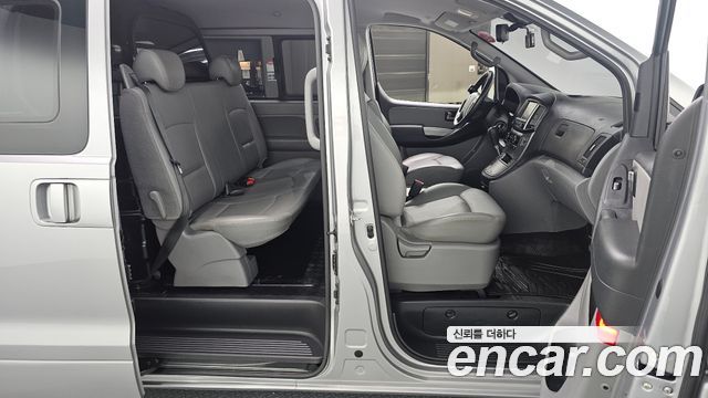 Hyundai Grand Starex Van 5-Seater Modern 2020 — фото 27