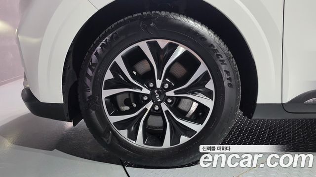 Kia Carnival (IV) Diesel 9-Seater Prestige 2023 — фото 5