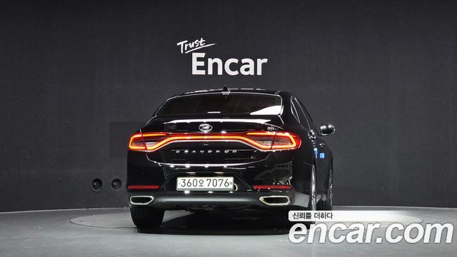 Hyundai Grandeur (IG) 3.0 Exclusive Special 2019 — фото 4
