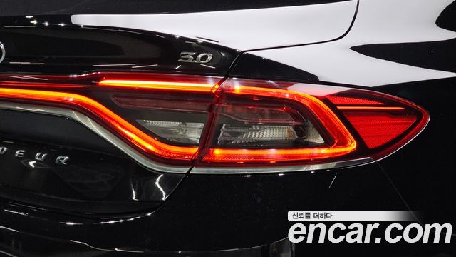Hyundai Grandeur (IG) 3.0 Exclusive Special 2019 — фото 23