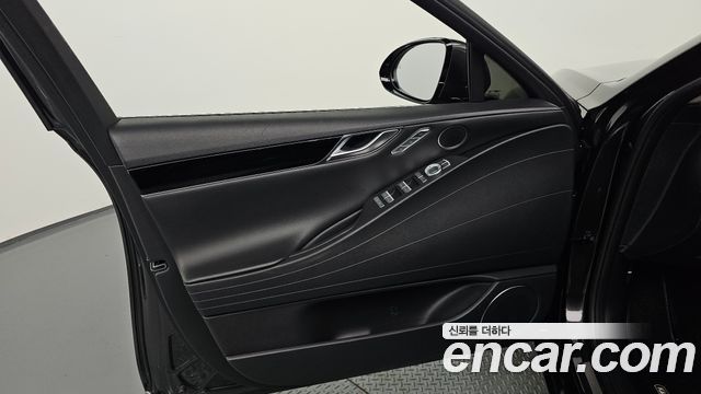 Genesis G80 (RG3) Gasoline 2.5 Turbo AWD 2023 — фото 30