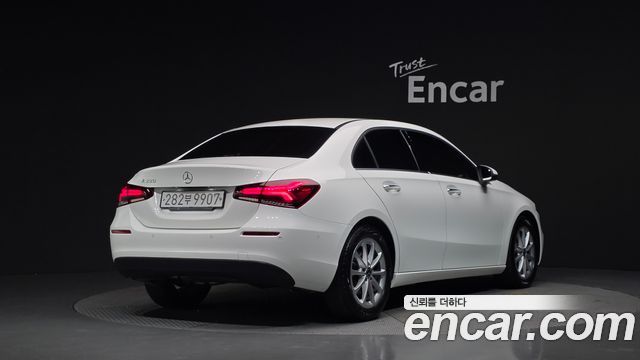 Mercedes-Benz A-Class (W177) A220 Sedan 2020 — фото 2