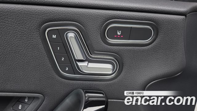 Mercedes-Benz A-Class (W177) A220 Sedan 2020 — фото 11