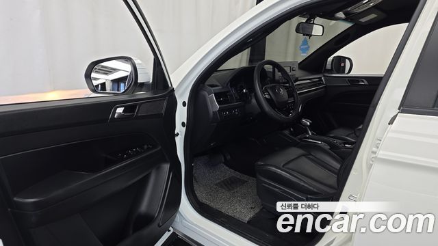 KG Mobility (SsangYong) Rexton Sports Khan Diesel 2.2 4WD Wild 2024 — фото 10