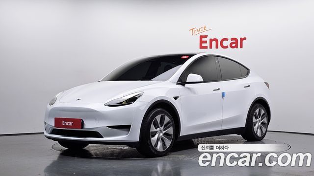 Tesla Model Y RWD