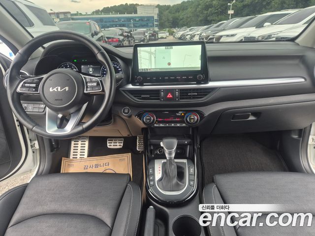 Kia K3 (II) 1.6 Prestige 2024 — фото 16