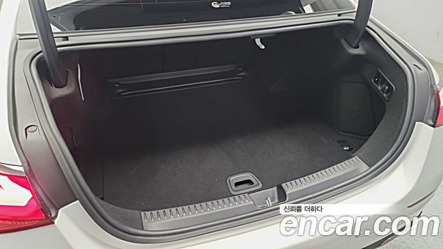 Mercedes-Benz E-Class (W214) E200 Avantgarde 2024 — фото 5