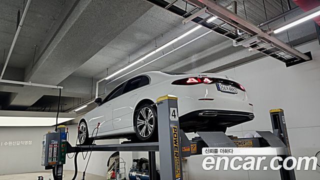 Mercedes-Benz E-Class (W214) E200 Avantgarde 2024 — фото 24