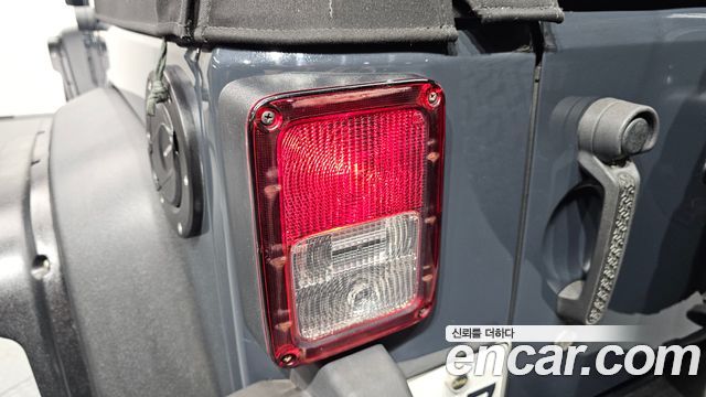 Jeep Wrangler (JK) 3.6 Rubicon 4Door 2016 — фото 23