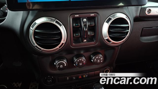 Jeep Wrangler (JK) 3.6 Rubicon 4Door 2016 — фото 28
