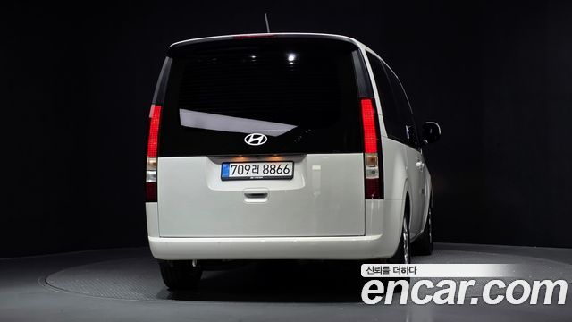 Hyundai Staria L3.5 Tourer 11-Seater Modern 2025 — фото 4