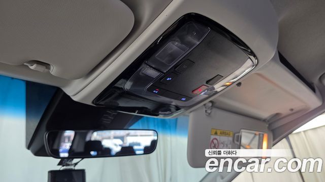 Hyundai Staria L3.5 Tourer 11-Seater Modern 2025 — фото 17
