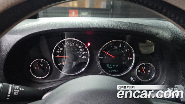 Jeep Wrangler (JK) 2.8 Diesel Sahara 4Door 2014 — фото 8