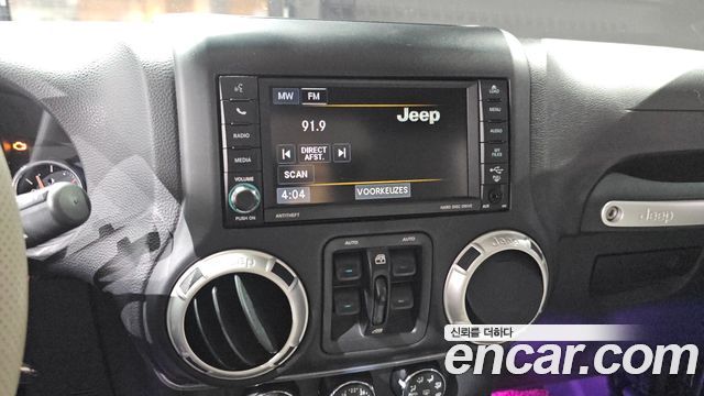 Jeep Wrangler (JK) 2.8 Diesel Sahara 4Door 2014 — фото 15