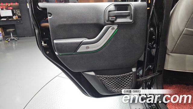 Jeep Wrangler (JK) 2.8 Diesel Sahara 4Door 2014 — фото 25
