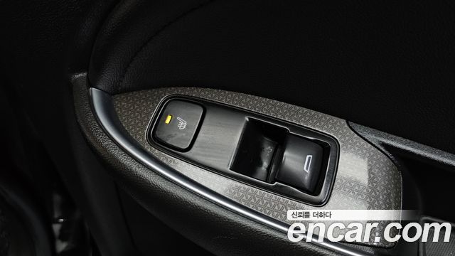 Chevrolet Malibu 2.0 Turbo LT Special 2021 — фото 16