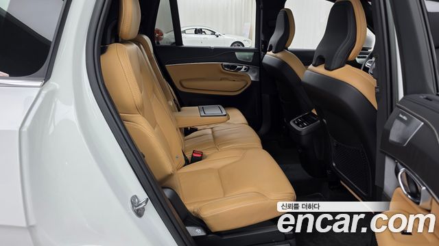 Volvo XC90 (II) B6 Inscription 2022 — фото 12