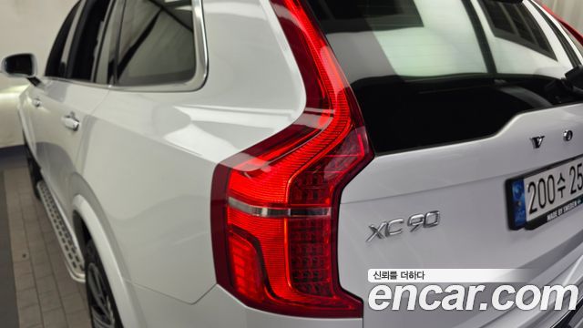 Volvo XC90 (II) B6 Inscription 2022 — фото 23