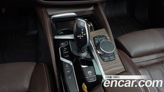 BMW 6 Series GT (G32) 620d Luxury 2020 — фото 9