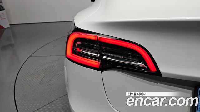 Tesla Model 3 Long Range AWD 2022 — фото 23