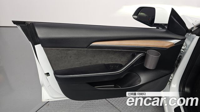 Tesla Model 3 Long Range AWD 2022 — фото 24