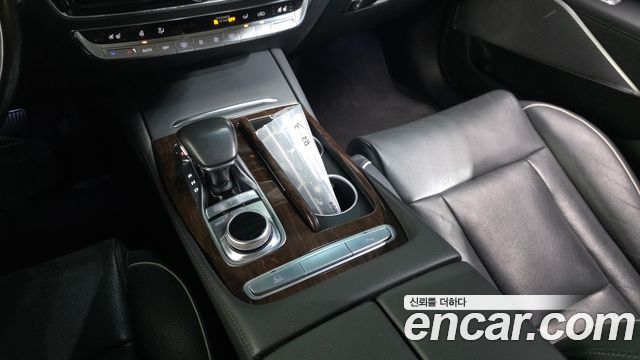 Kia K9 3.8 GDI AWD PlatinumⅠ 2019 — фото 9