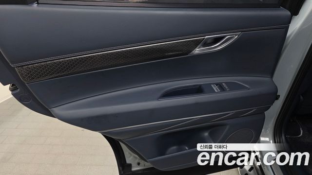Genesis GV80 Coupe 2.5T Gasoline AWD 2024 — фото 25