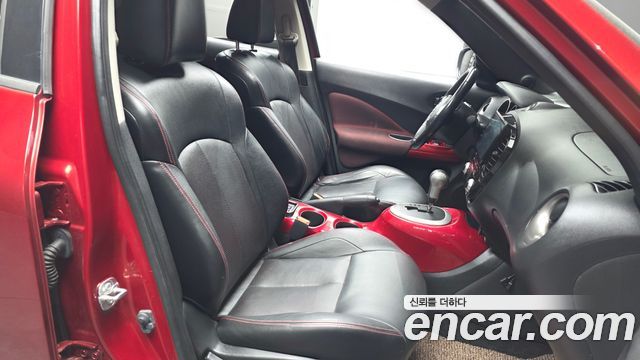 Nissan Juke 1.6 SV F15 2015 — фото 11
