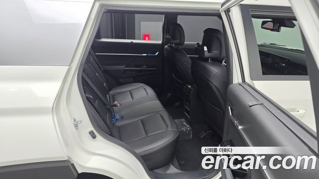 KG Mobility (SsangYong) Torres HEV 1.5 2WD T7 2026 — фото 12