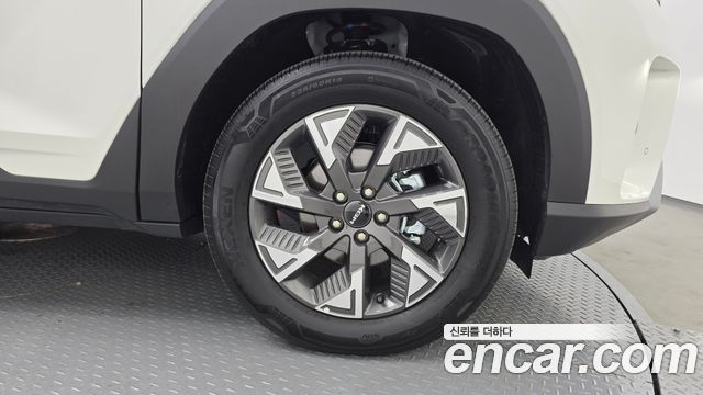 KG Mobility (SsangYong) Torres HEV 1.5 2WD T7 2026 — фото 21