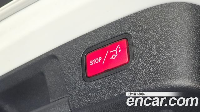 Mercedes-Benz GLA-Class (X156) GLA220 Premium 2018 — фото 18