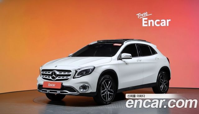 Mercedes-Benz GLA-Class (X156) GLA220 Premium