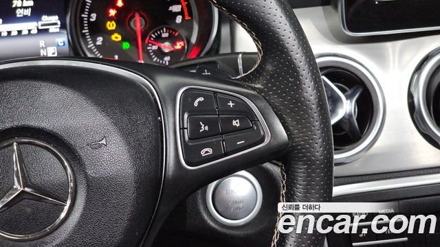 Mercedes-Benz GLA-Class (X156) GLA220 Premium 2018 — фото 27