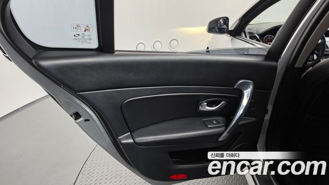Renault Korea SM5 Nova Diesel D Premium 2015 — фото 25