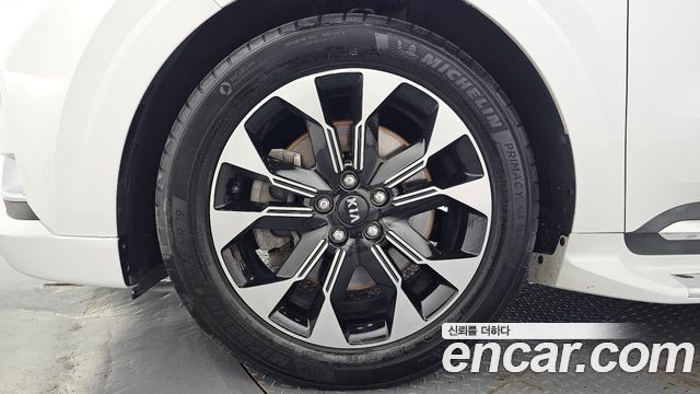 Kia Carnival (IV) Diesel 9-Seater Hi-Limousine Signature 2021 — фото 5
