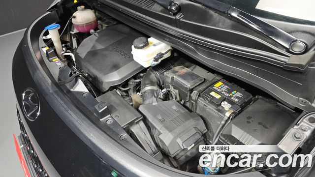 Hyundai Staria Cargo 5-Seater Modern 2024 — фото 6