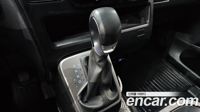 Hyundai Staria Cargo 5-Seater Modern 2024 — фото 9