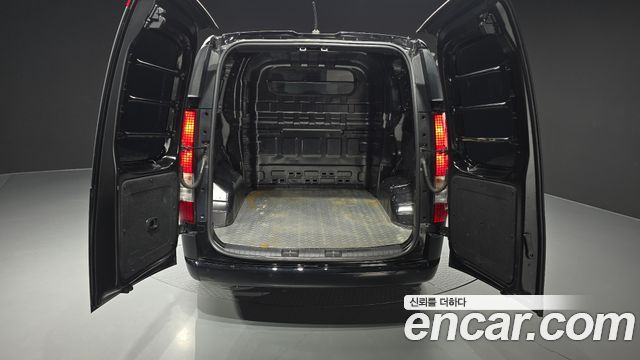 Hyundai Staria Cargo 5-Seater Modern 2024 — фото 35
